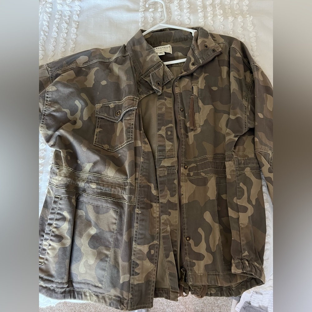 Light camo jacket
